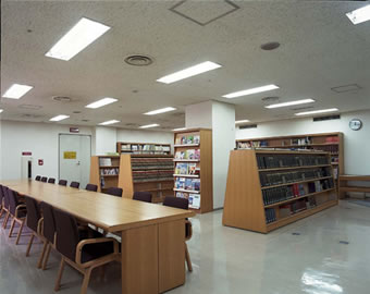 pic-kannai-7f_library