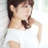 小林由依
