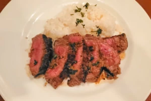 上野のイタリアンバール イル カドッチョのランプステーキ実食レポ